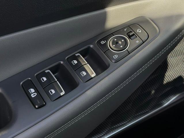 Used 2023 Hyundai Santa Fe Limited AWD/4WD image 15