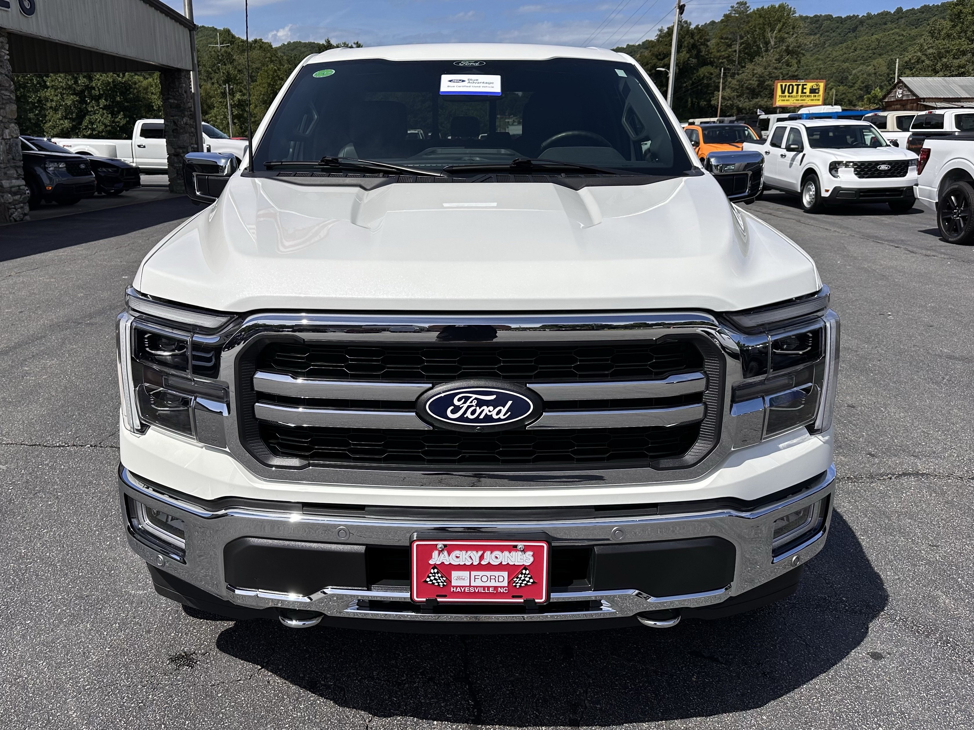 Certified 2024 Ford F150 Lariat w/ FX4 Off-Road Package AWD/4WD image 3