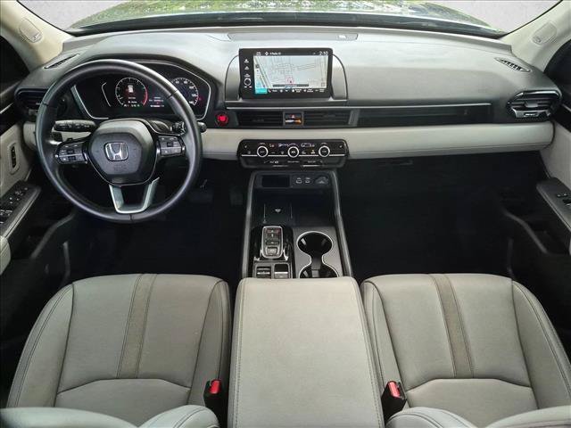 Used 2024 Honda Pilot Touring image 19