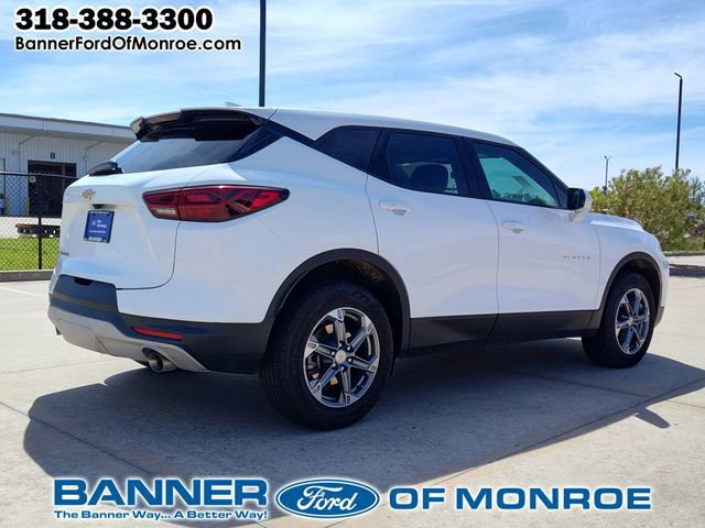 Used 2023 Chevrolet Blazer LT image 3