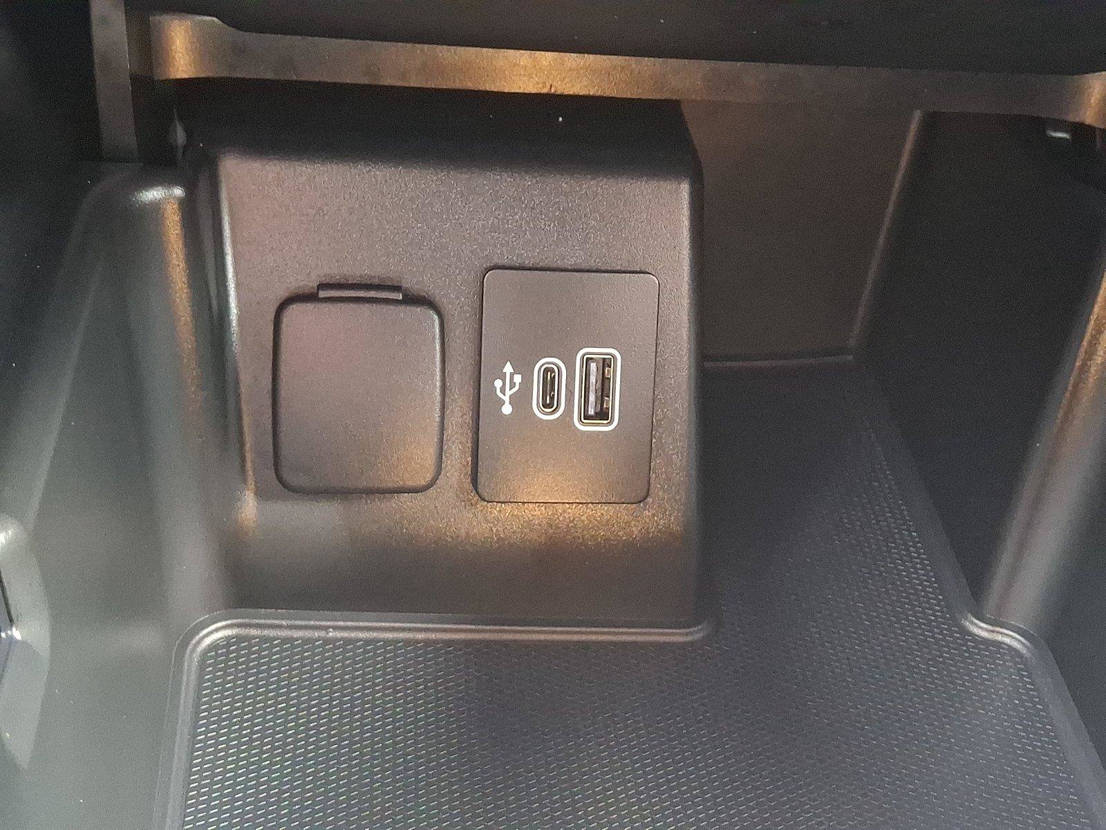 Certified 2025 Ford Explorer ST-Line AWD/4WD image 23