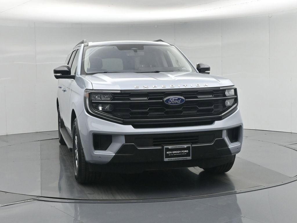Certified 2025 Ford Expedition Max Active RWD image 58