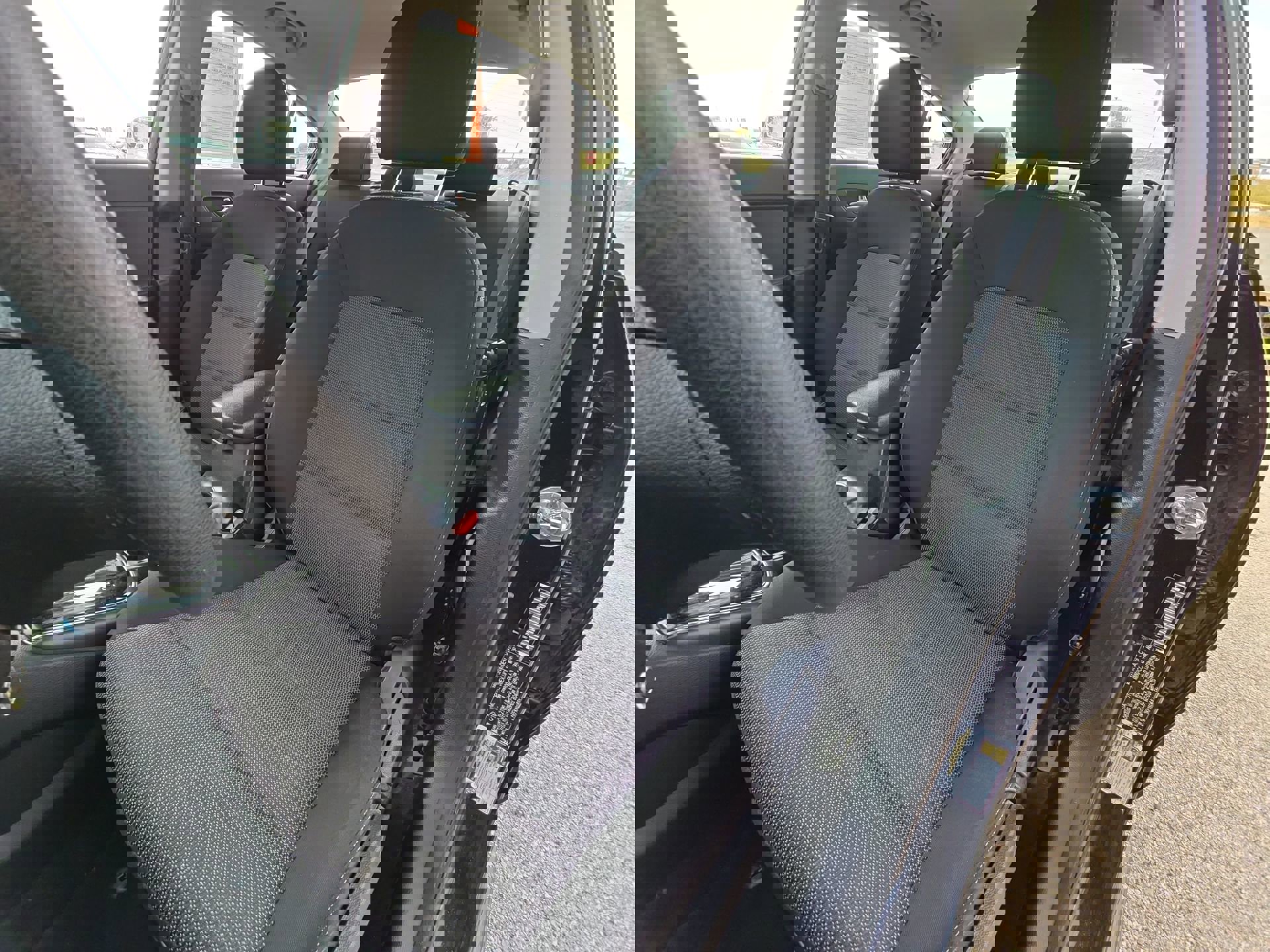 Used 2017 Kia Forte LX image 12