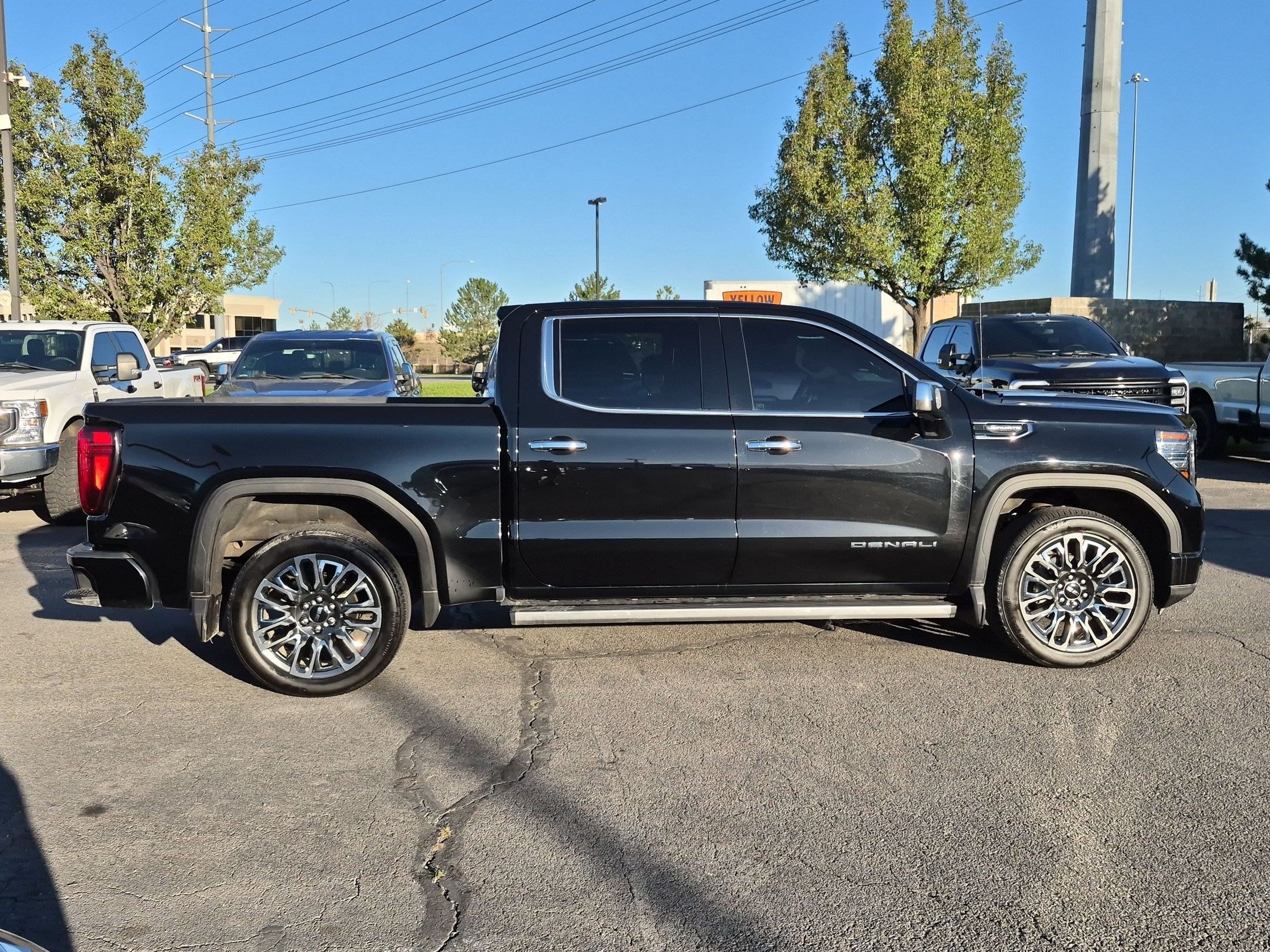 Used 2025 GMC Sierra 1500 Denali Ultimate AWD/4WD image 2