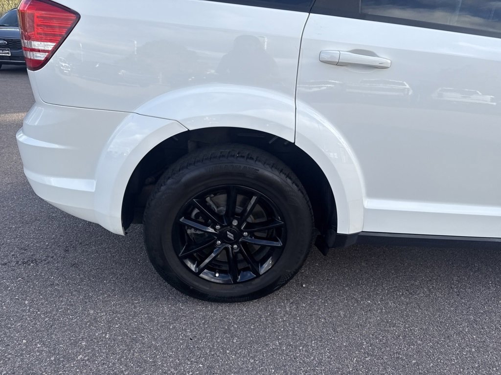 Used 2020 Dodge Journey SE w/ SE Popular Equipment Group image 28