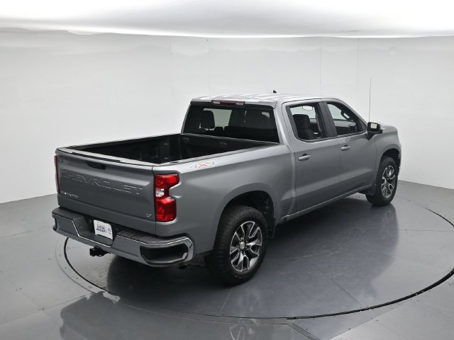 Used 2024 Chevrolet Silverado 1500 LT AWD/4WD image 44