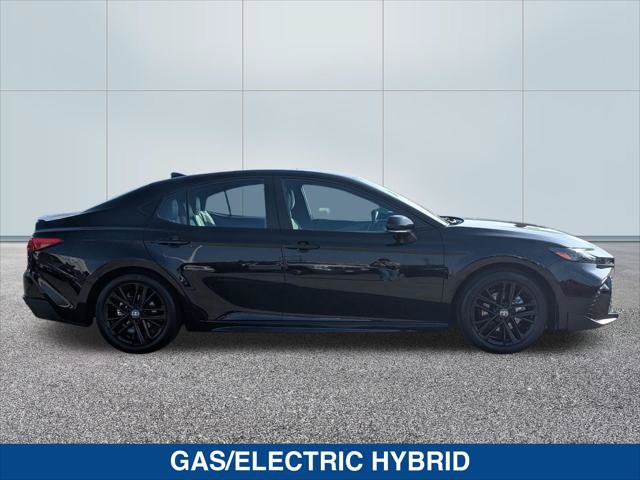 Used 2026 Toyota Camry SE w/ Multimedia Upgrade Package FWD image 6