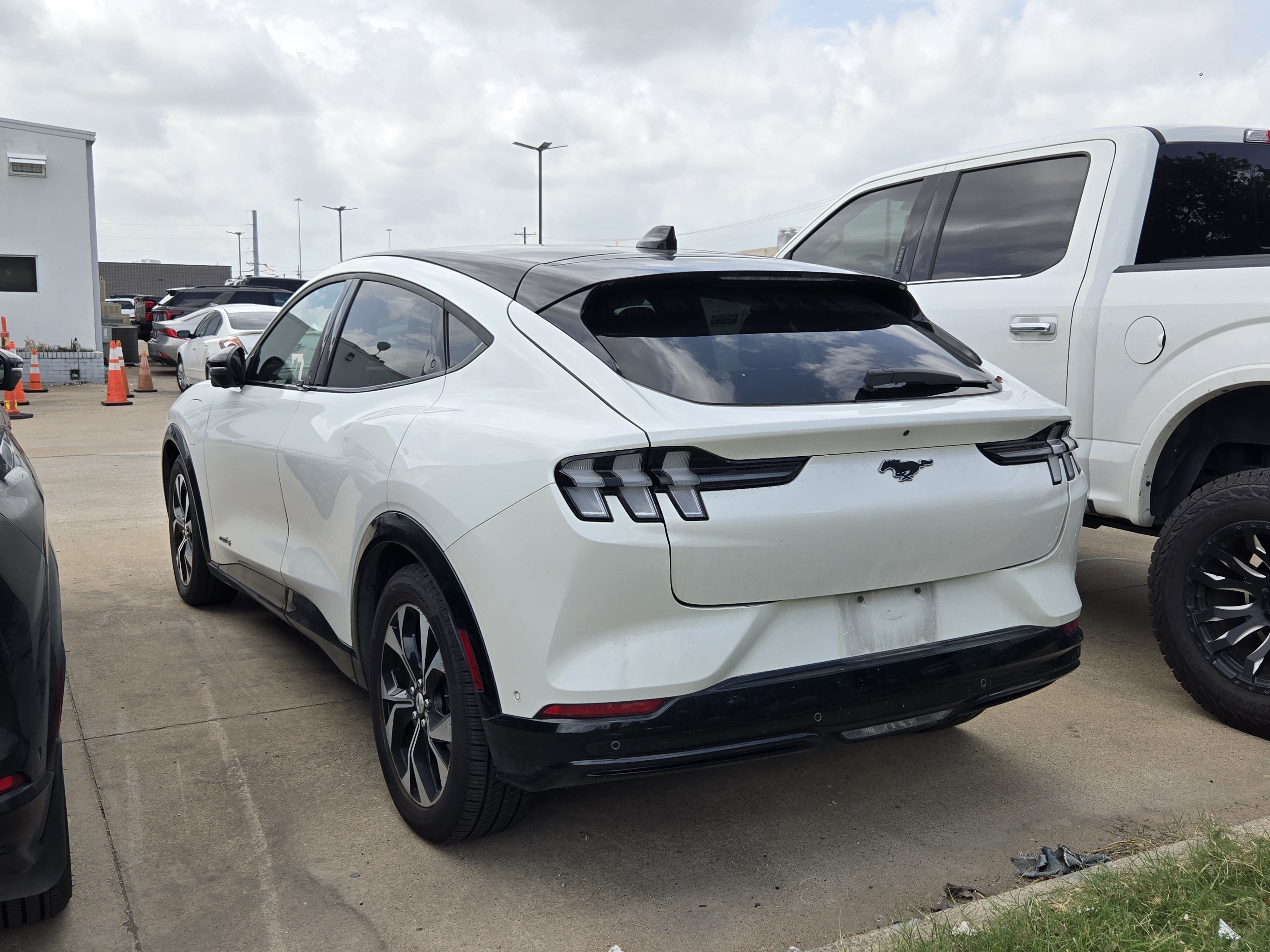 Certified 2023 Ford Mustang Mach-E Premium AWD/4WD image 6