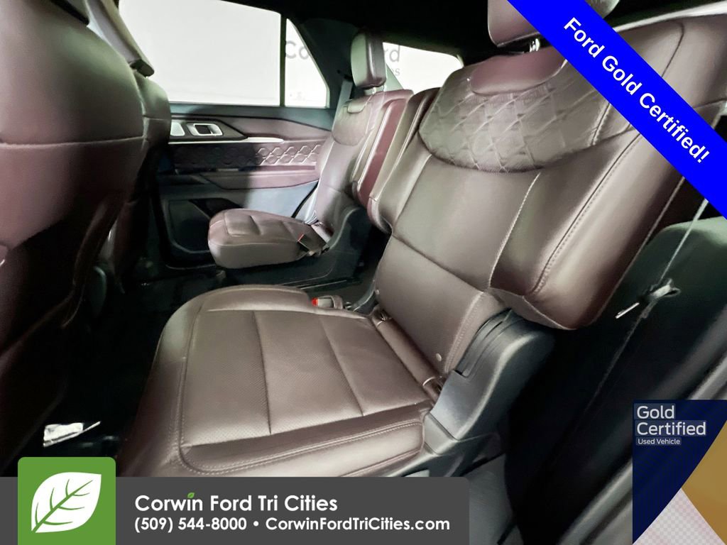 Certified 2025 Ford Explorer Platinum w/ Ultimate Package image 29