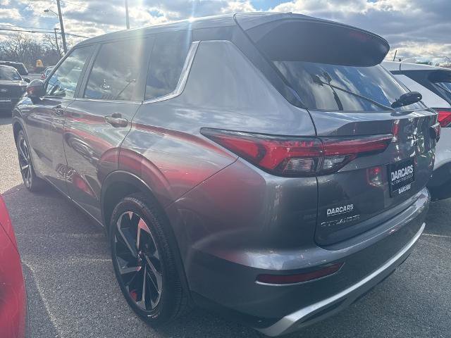 Used 2024 Mitsubishi Outlander SE image 4