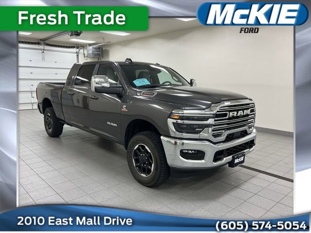 Used 2025 RAM 2500 Laramie AWD/4WD image 1