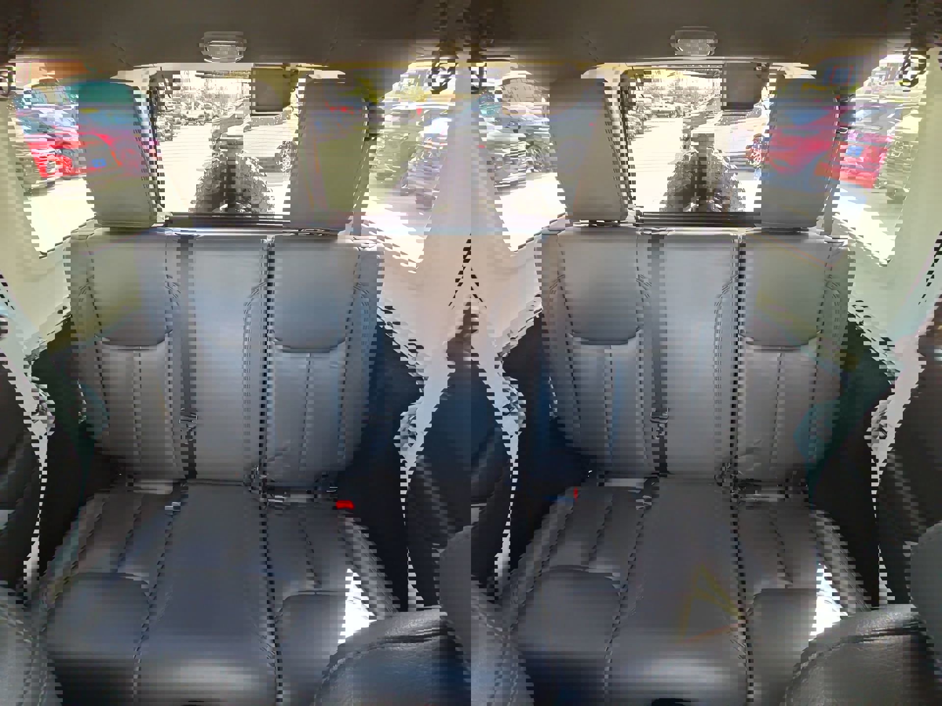 Used 2017 Jeep Wrangler Unlimited Rubicon w/ Connectivity Group image 19