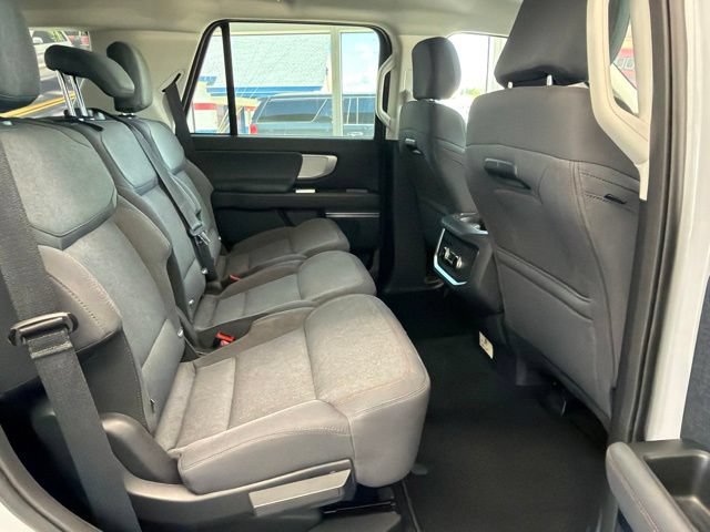Certified 2025 Ford Expedition Active AWD/4WD image 16