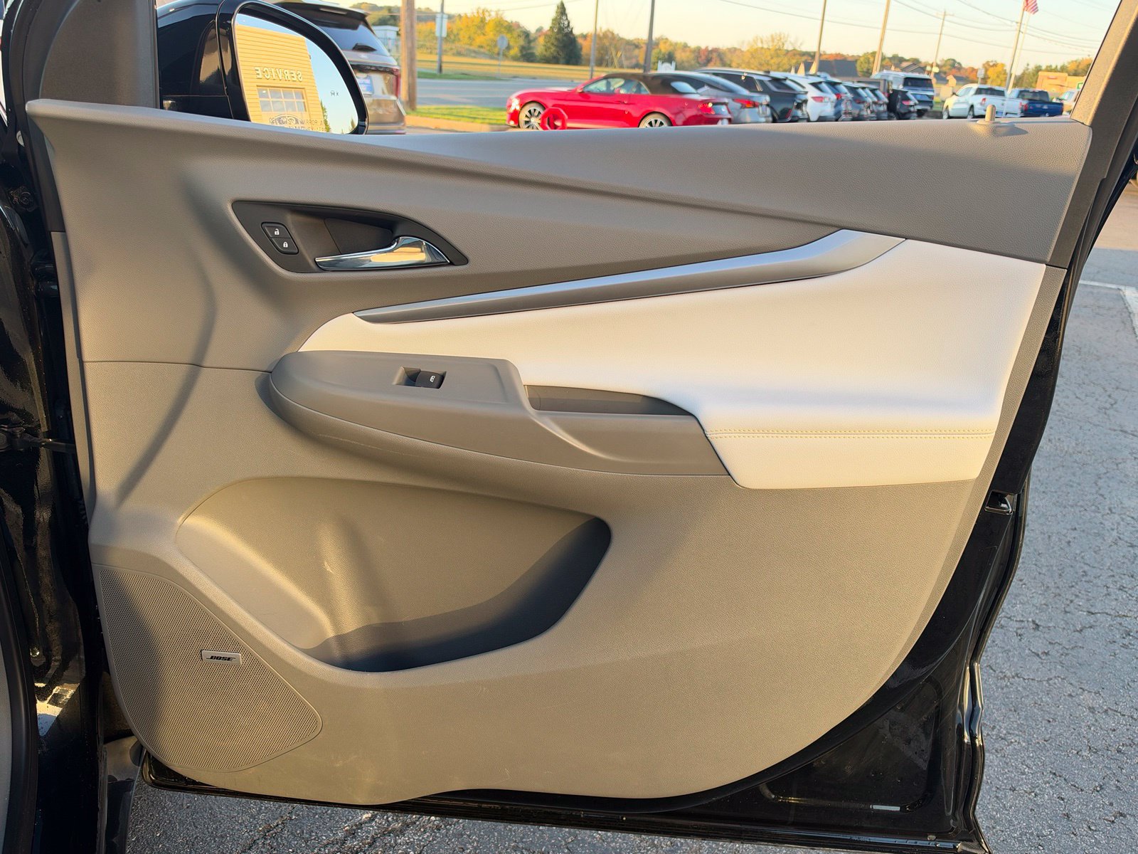 Used 2023 Chevrolet Bolt EUV Premier w/ Sun & Sound Package FWD image 43