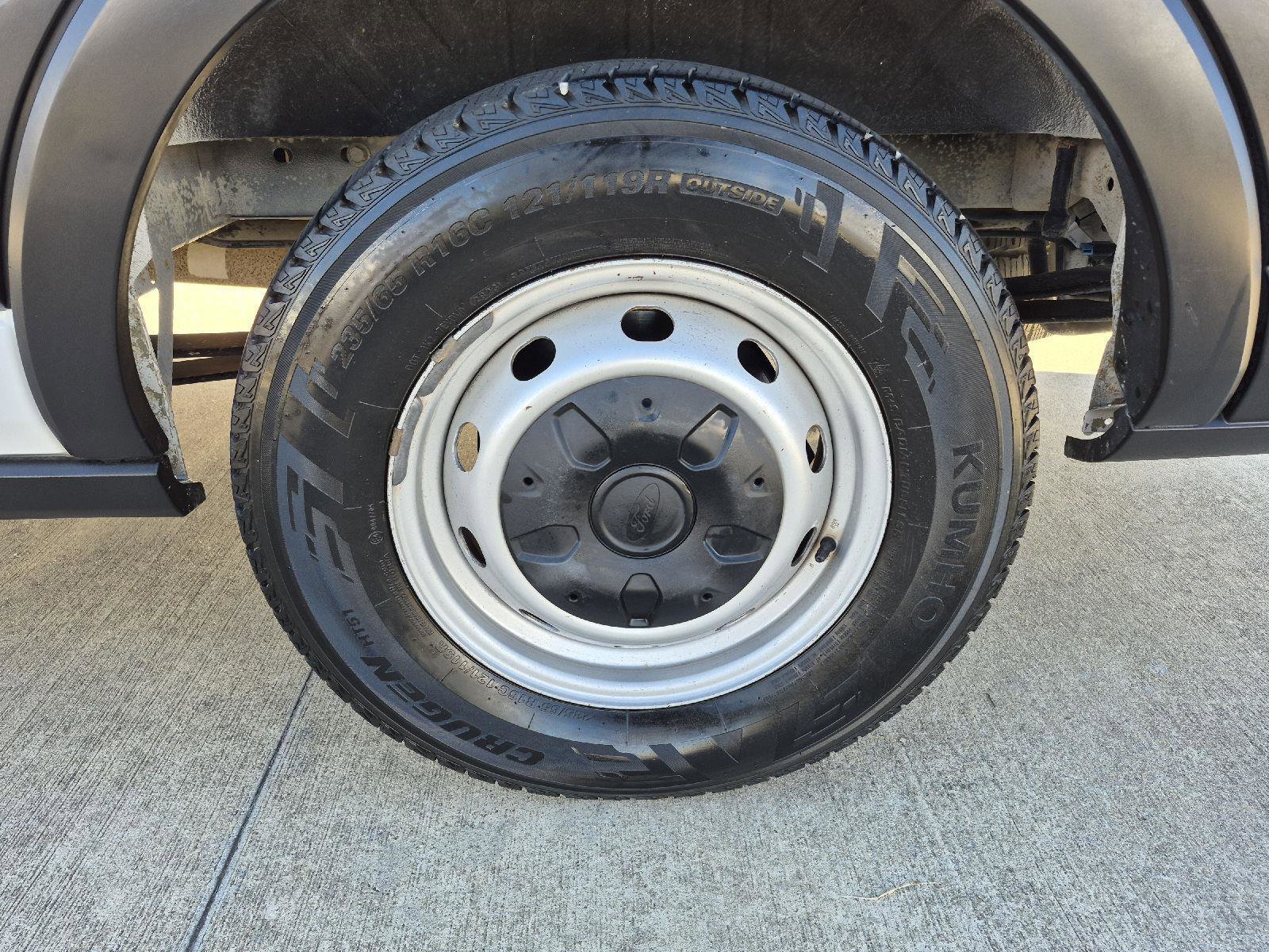 Certified 2019 Ford Transit 350 XL image 8