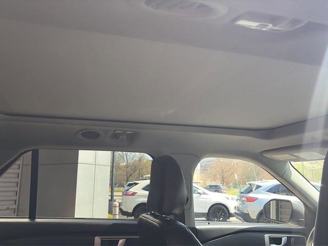 Certified 2023 Ford Explorer XLT w/ Equipment Group 202A AWD/4WD image 18