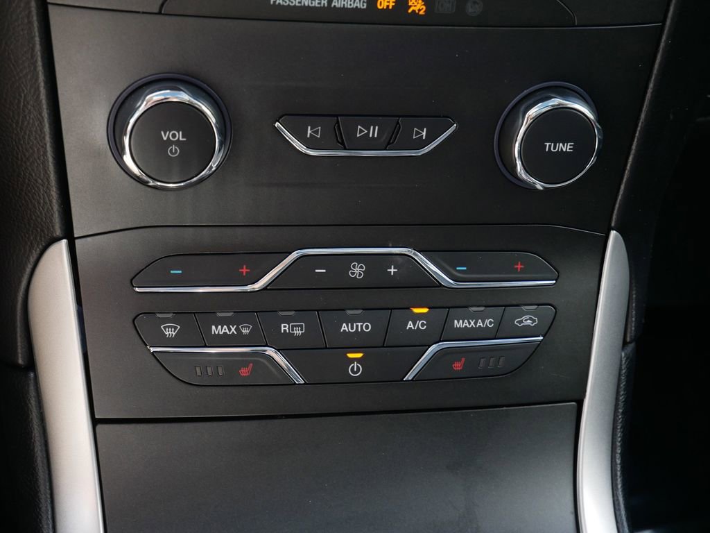 Certified 2019 Ford Edge SEL w/ Equipment Group 201A AWD/4WD image 22