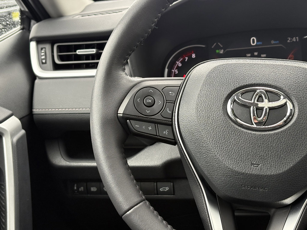 Used 2025 Toyota RAV4 XLE Premium w/ Weather Package AWD/4WD image 28