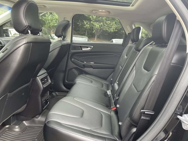 Certified 2017 Ford Edge Titanium w/ Technology Package FWD image 12