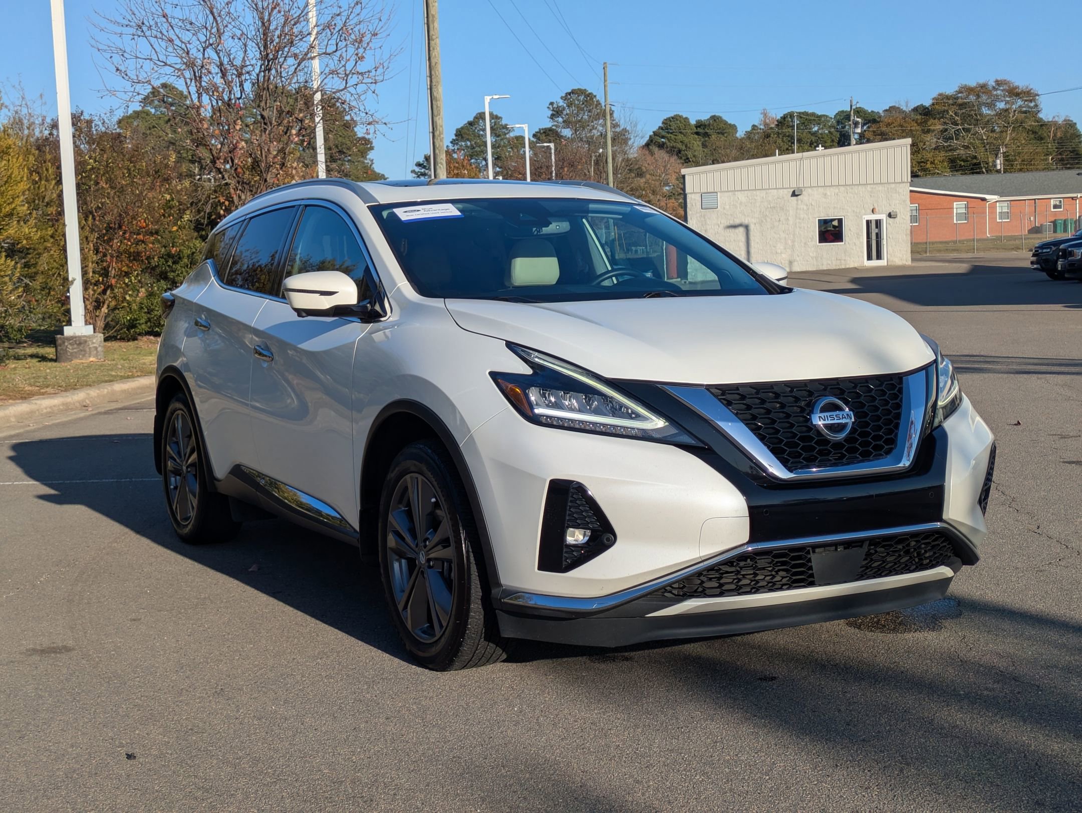 Used 2020 Nissan Murano Platinum image 1