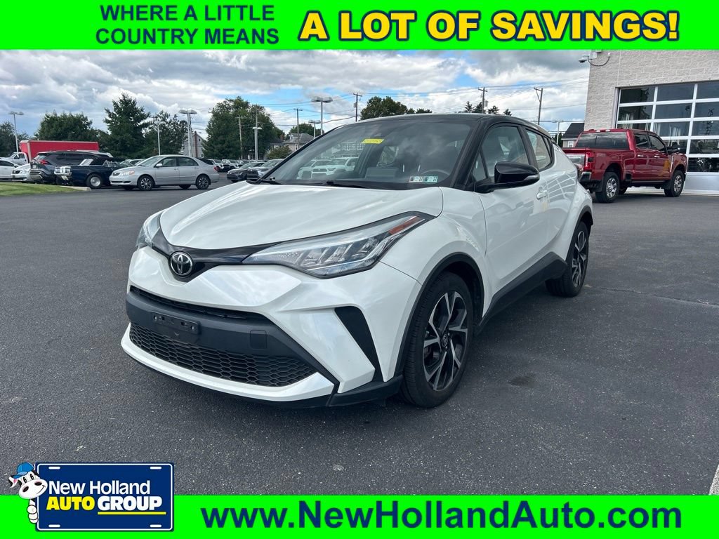 Used 2020 Toyota C-HR XLE FWD image 1