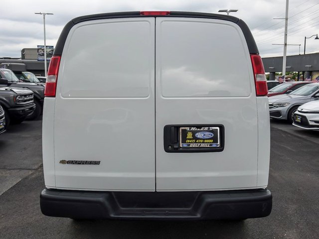 Used 2024 Chevrolet Express 2500 Extended w/ Driver Convenience Package RWD image 8