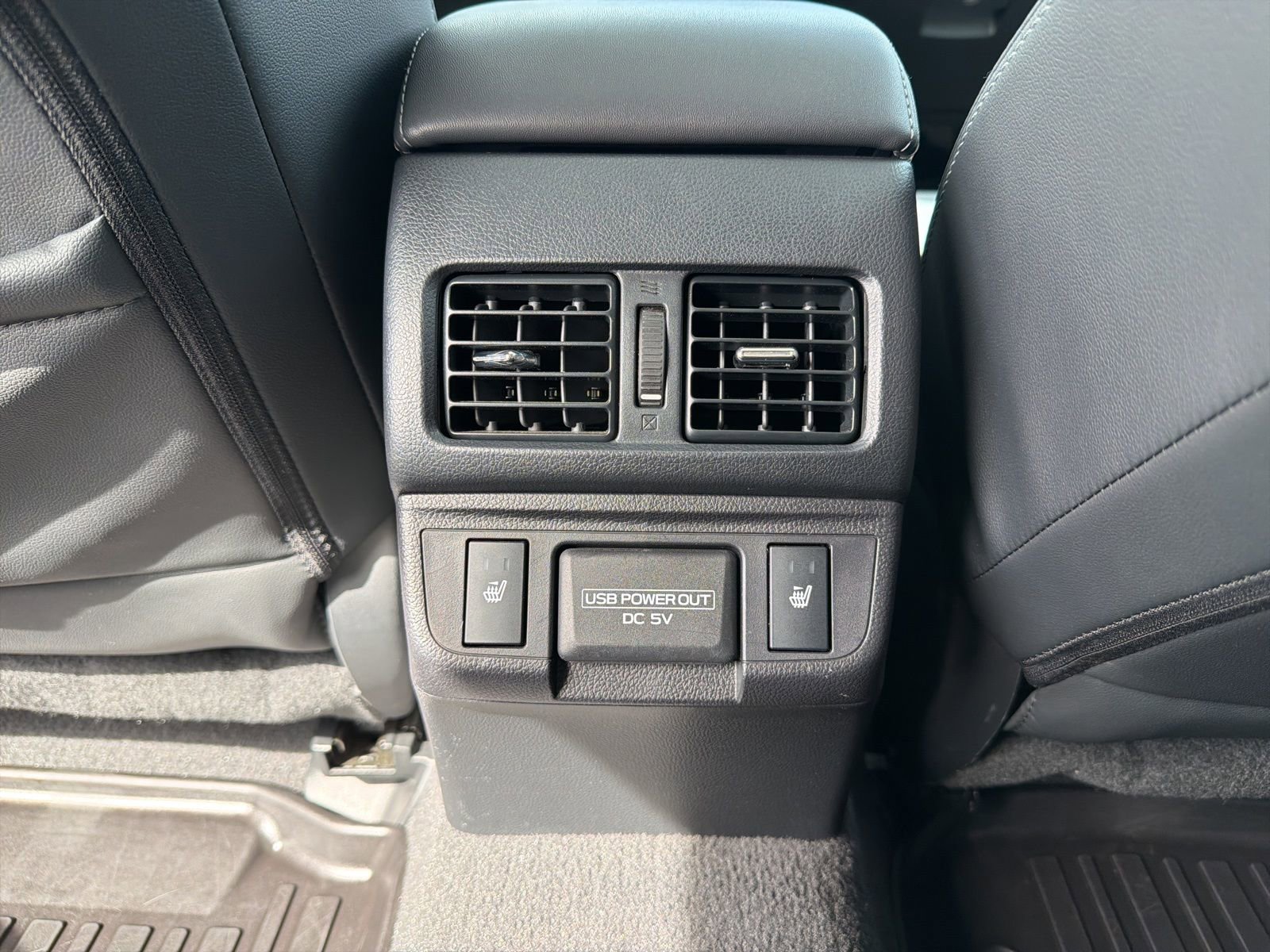 Used 2018 Subaru Outback 2.5i Limited AWD/4WD image 24