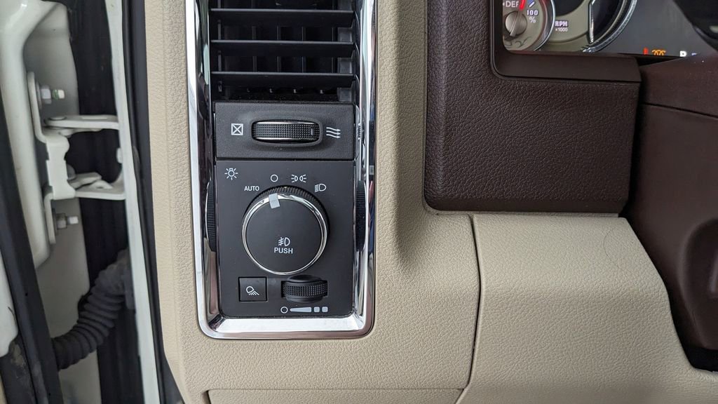 Used 2018 RAM 2500 Longhorn image 22