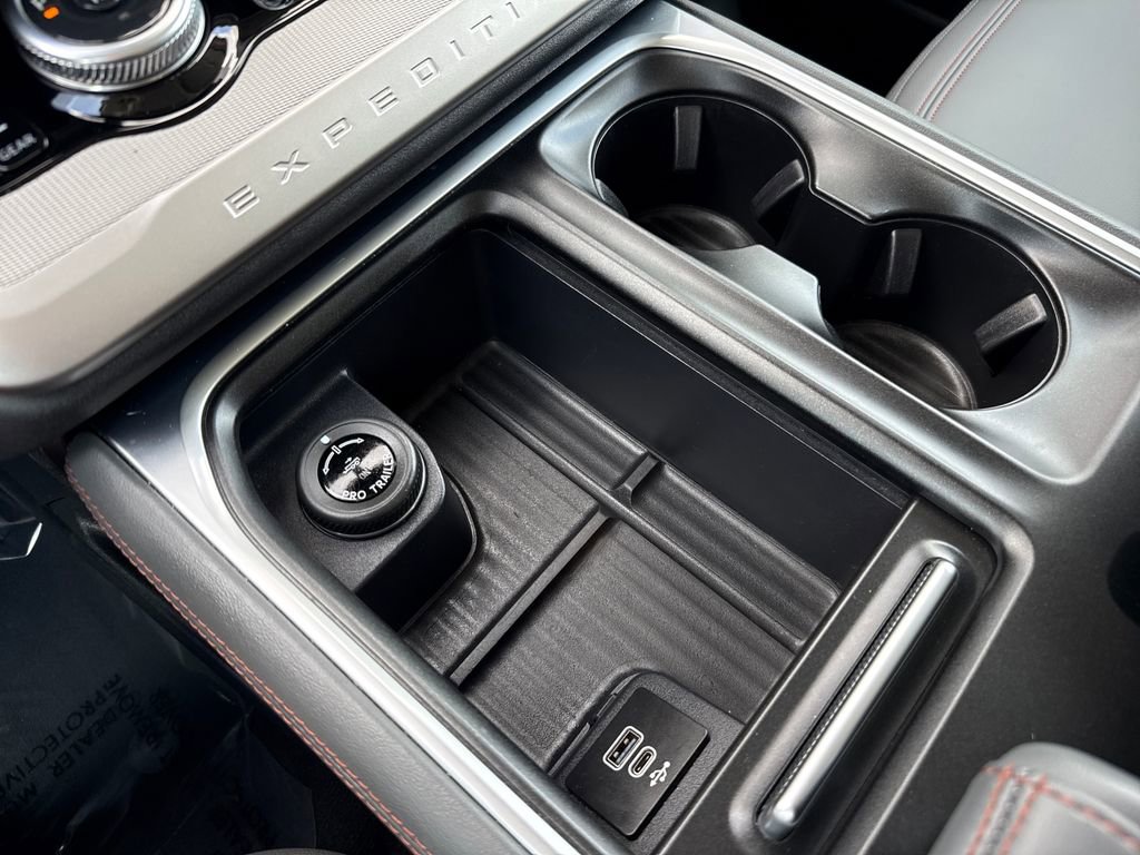 Certified 2025 Ford Expedition Max Active image 23