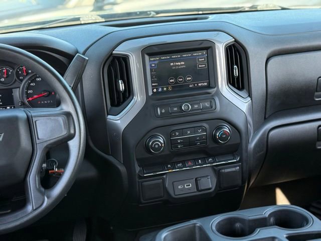 Used 2021 Chevrolet Silverado 1500 Custom AWD/4WD image 17
