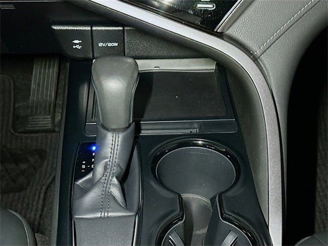 Used 2019 Toyota Camry SE image 14