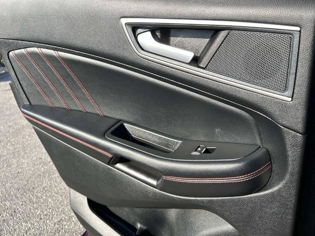 Certified 2024 Ford Edge ST-Line AWD/4WD image 16