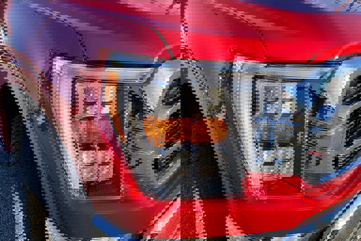 Certified 2021 Ford F150 XLT w/ Equipment Group 302A High image 24