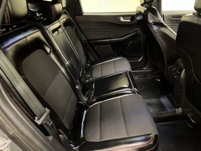 Certified 2024 Ford Escape ST-Line AWD/4WD image 7