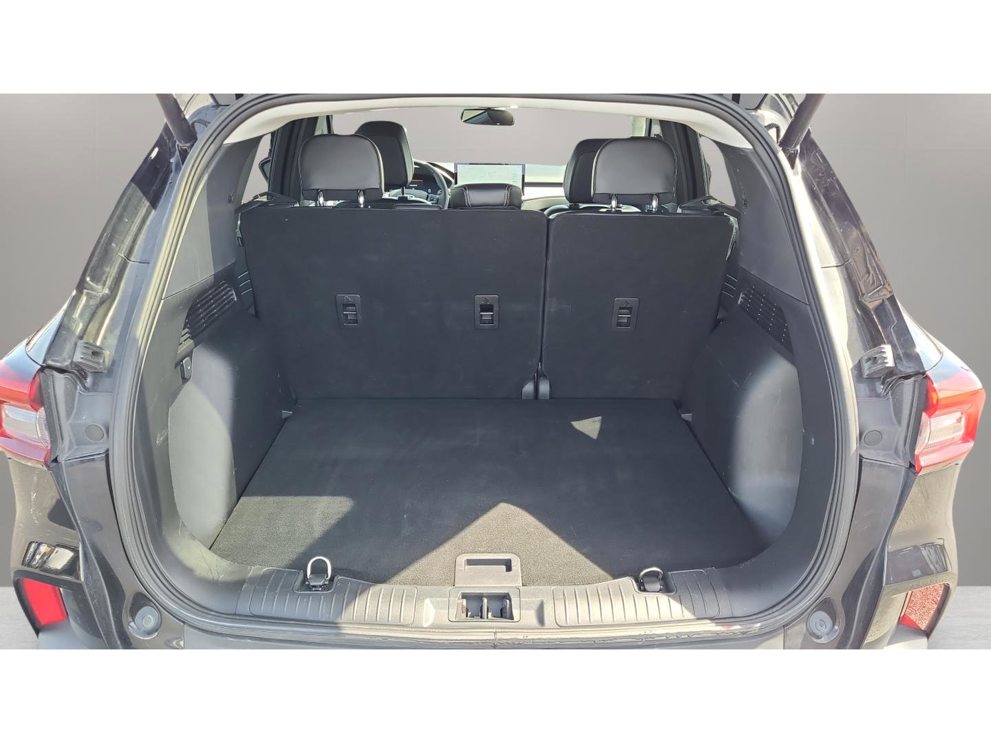 Certified 2023 Ford Escape Platinum AWD/4WD image 25