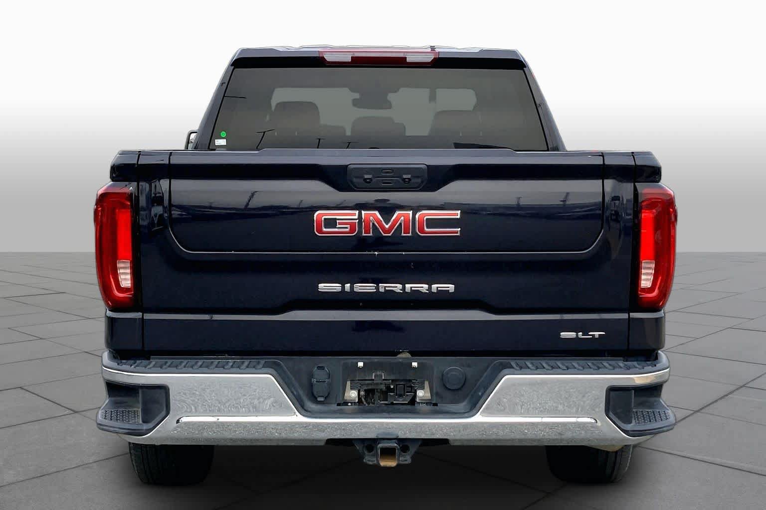 Used 2025 GMC Sierra 1500 SLT AWD/4WD image 5