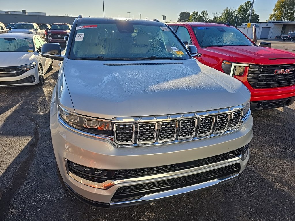 Used 2023 Jeep Grand Wagoneer Series II w/ Convenience Group III AWD/4WD image 1