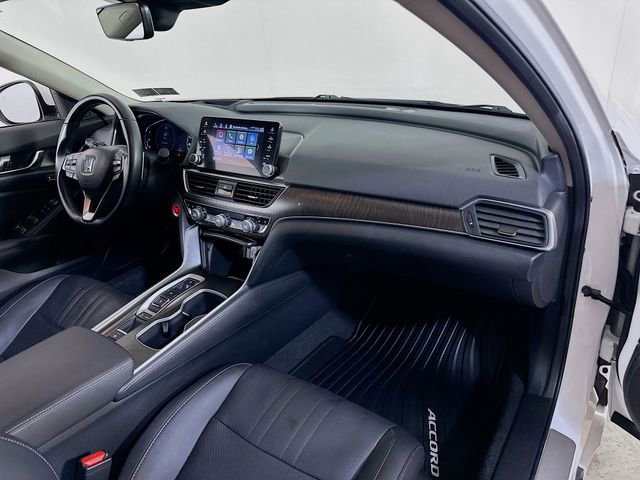 Used 2020 Honda Accord Touring image 12