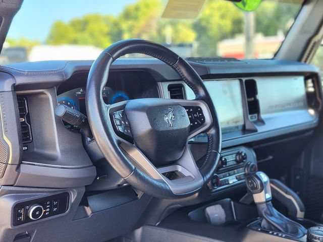 Certified 2025 Ford Bronco Badlands AWD/4WD image 14