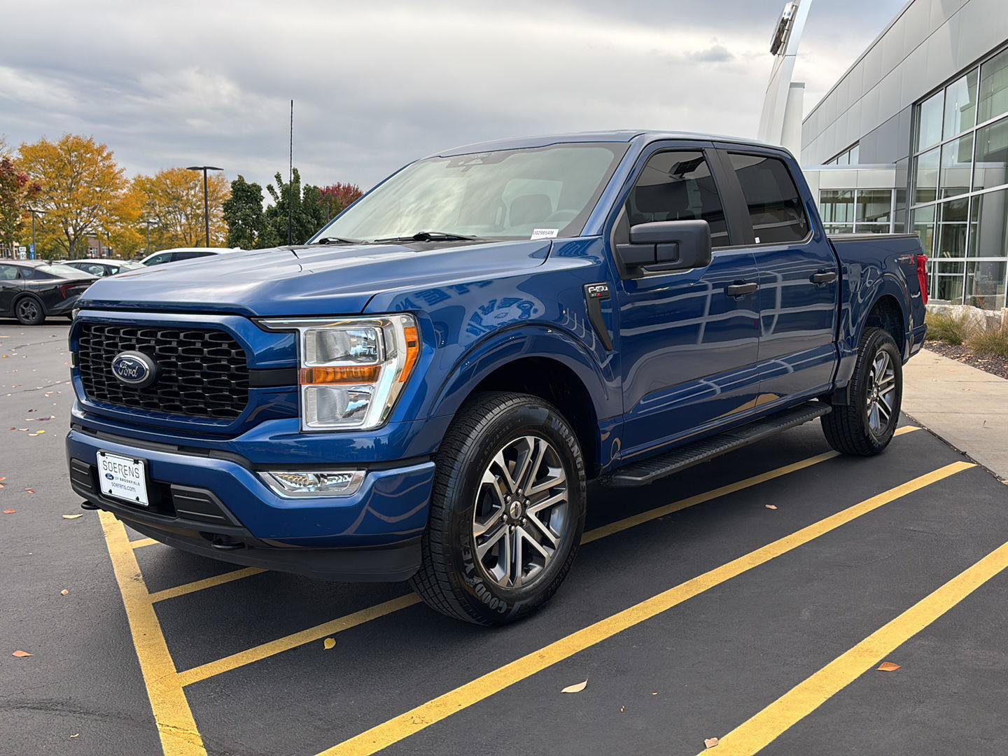 Certified 2022 Ford F150 XL w/ STX Appearance Package AWD/4WD image 3