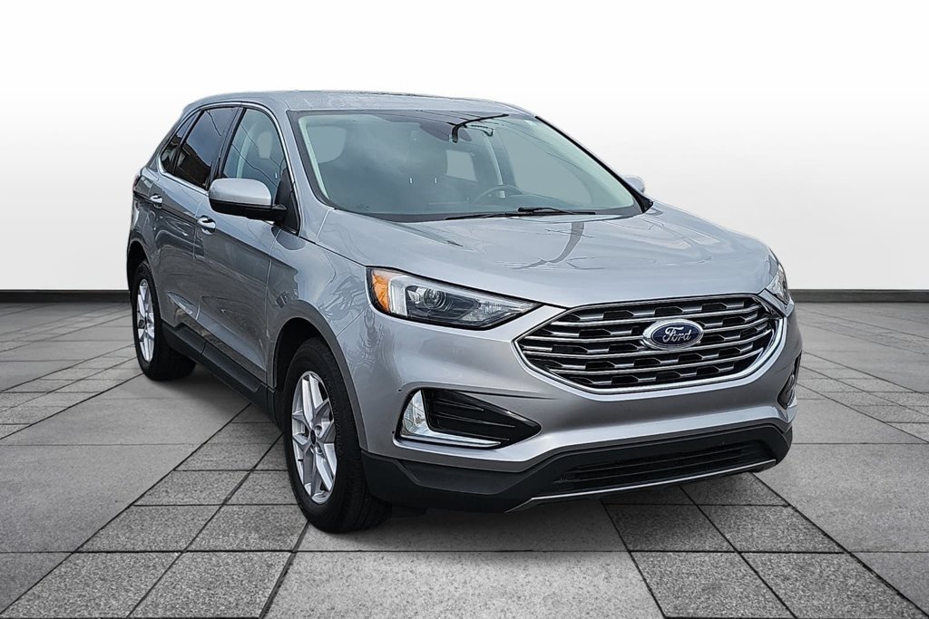 Certified 2022 Ford Edge SEL w/ Cargo Accessory Package AWD/4WD image 3