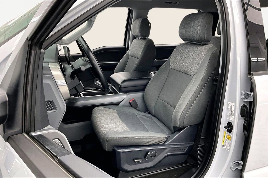 Certified 2021 Ford F150 XLT w/ Equipment Group 302A High image 26