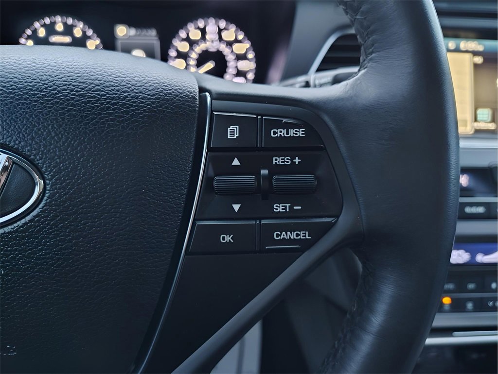 Used 2017 Hyundai Sonata Limited w/ Tech Package 03 image 13