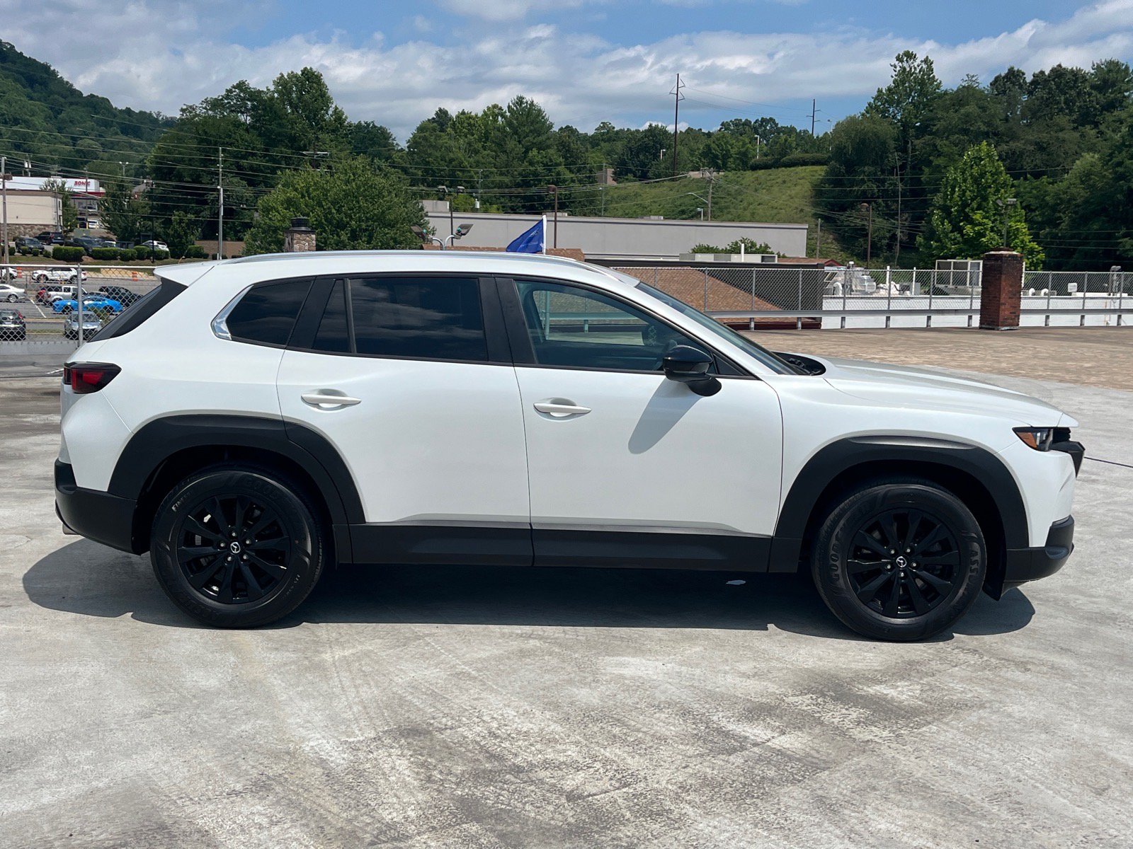 Used 2023 MAZDA CX-50 AWD 2.5 S w/ Cargo Package image 2