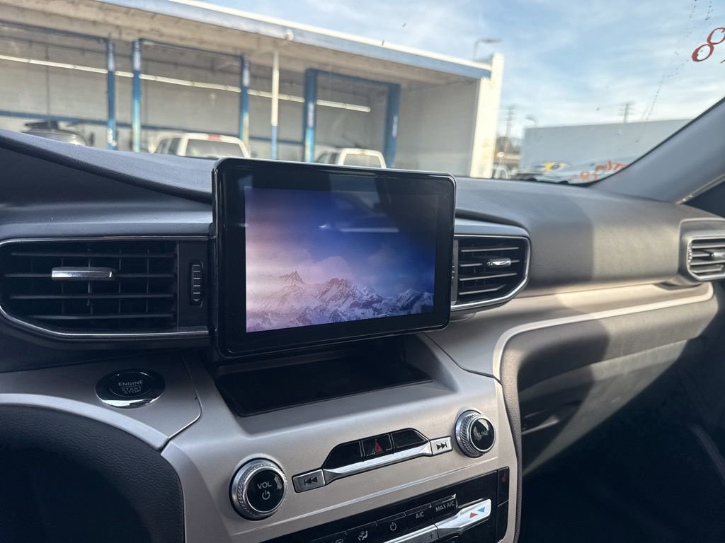 Certified 2022 Ford Explorer XLT w/ Equipment Group 202A image 14