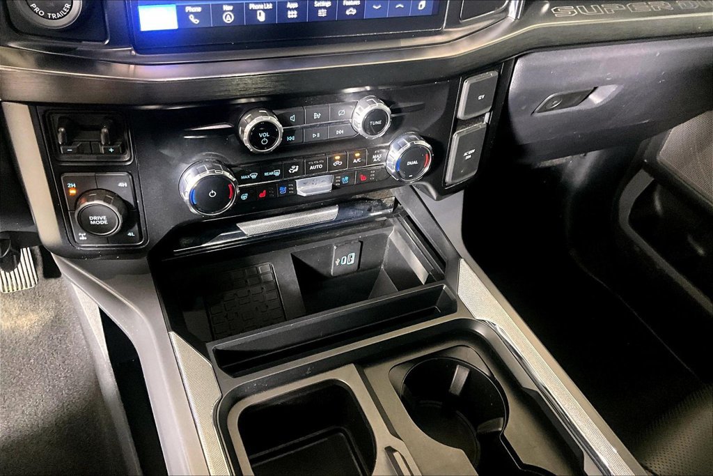 Certified 2024 Ford F250 Lariat w/ Lariat Ultimate Package AWD/4WD image 25