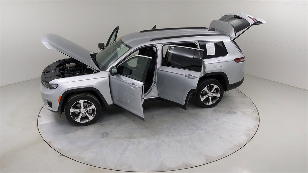 Used 2025 Jeep Grand Cherokee L Limited image 56