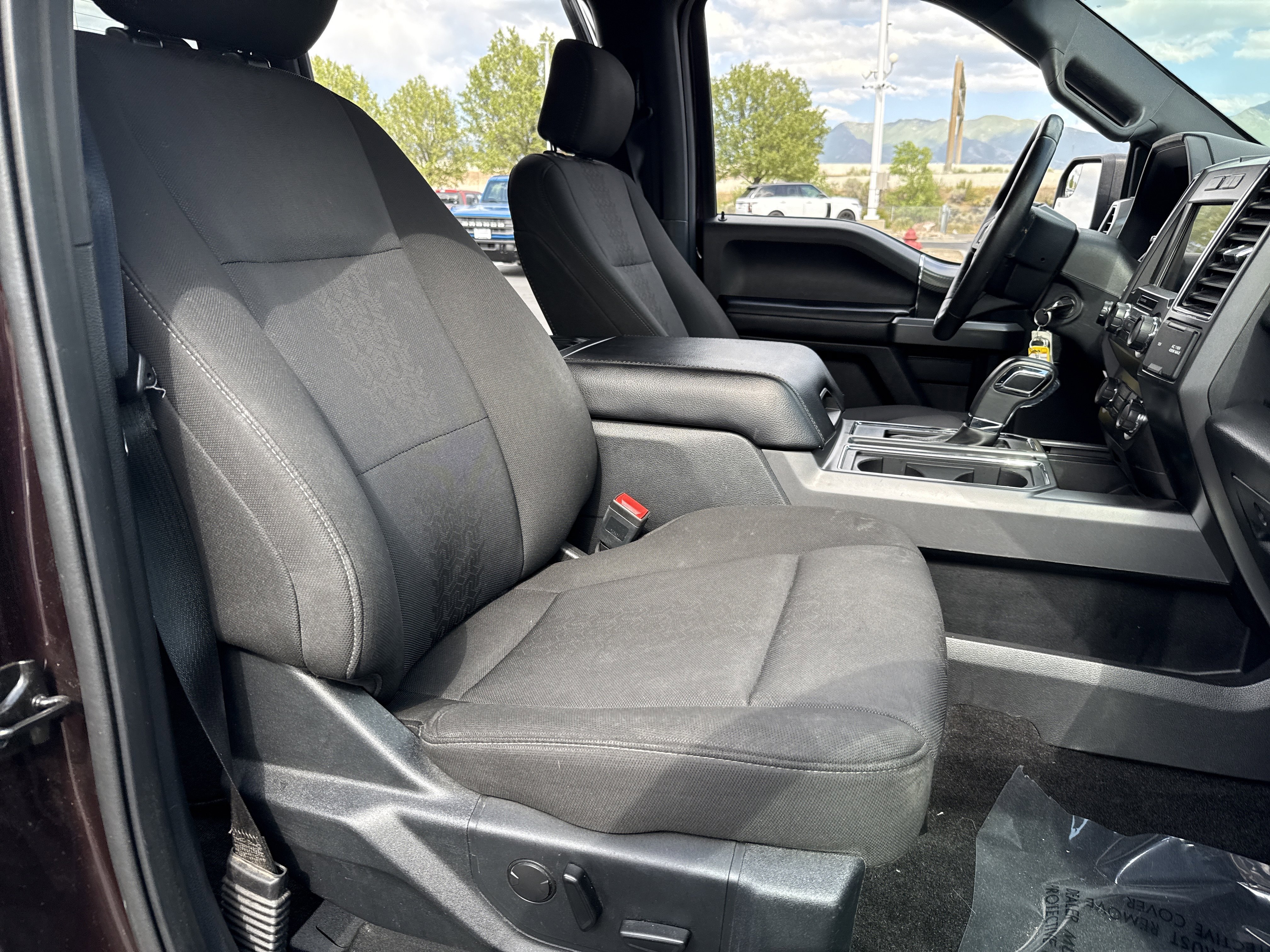 Certified 2019 Ford F150 XLT w/ Equipment Group 302A Luxury AWD/4WD image 31