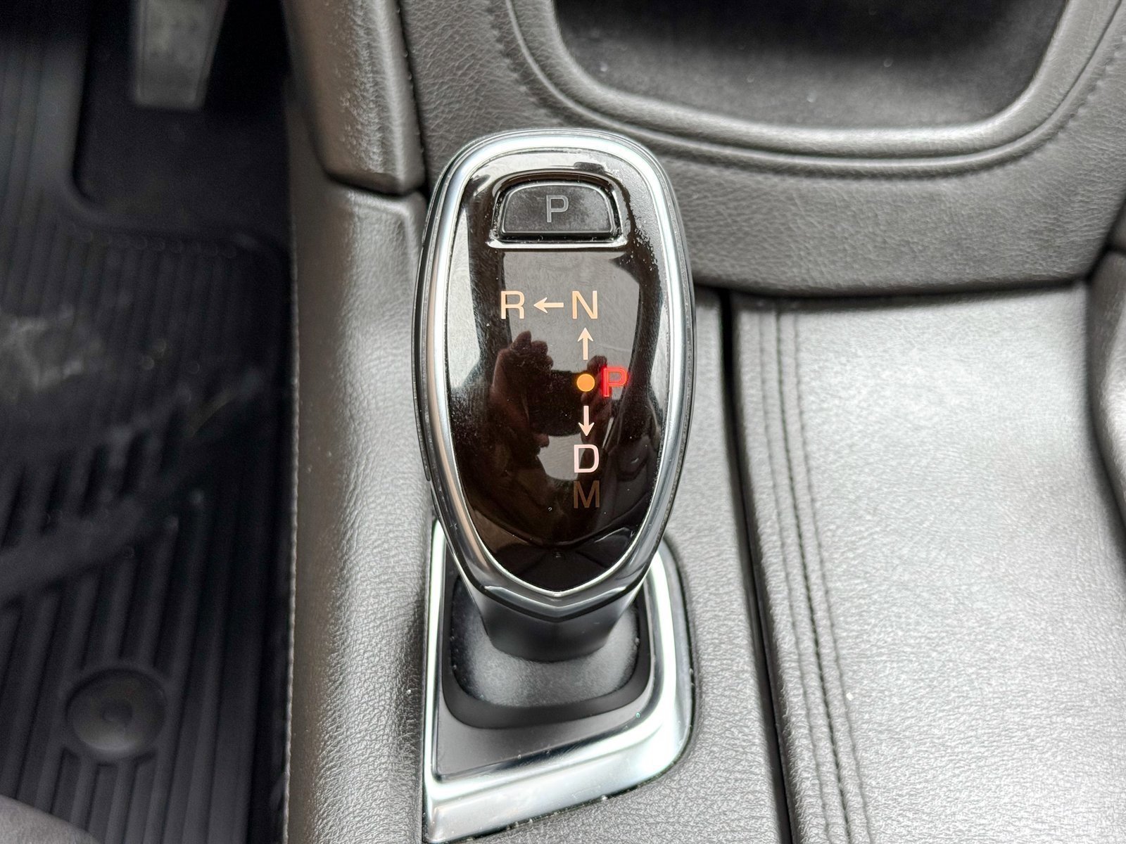 Used 2018 Cadillac XT5 Luxury w/ Driver Awareness Package image 28