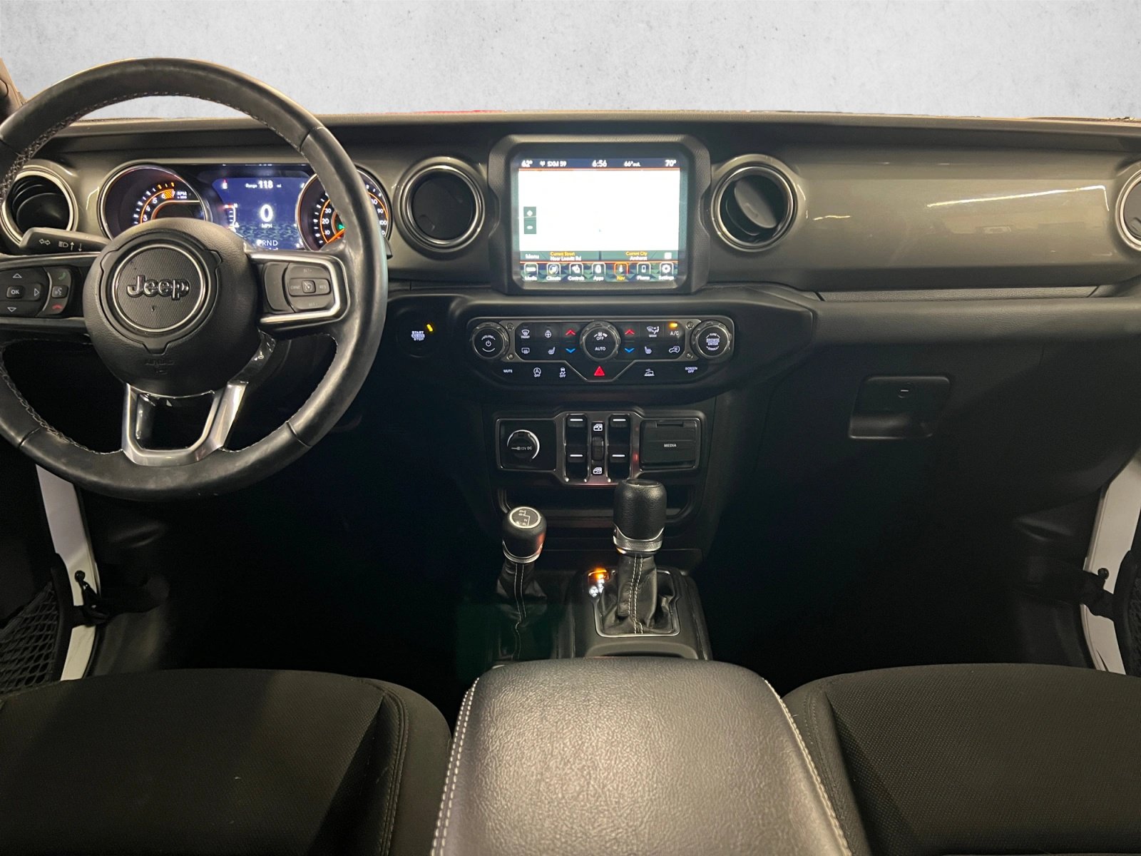 Used 2023 Jeep Wrangler Unlimited Sahara w/ Cold Weather Group AWD/4WD image 20